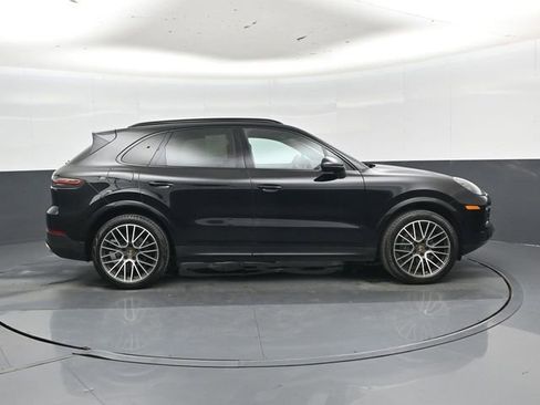 Used 2020 Porsche Cayenne AWD/4WD image 2
