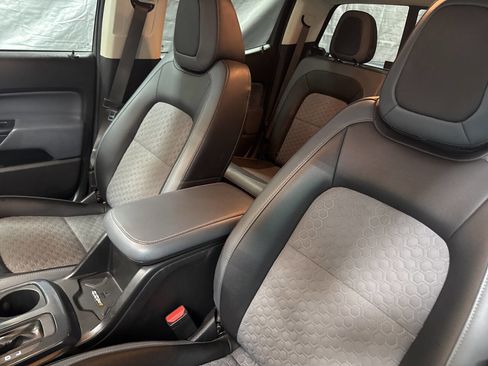 Used 2021 Chevrolet Colorado Z71 image 29