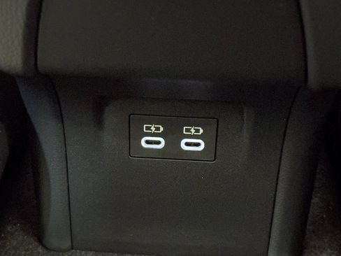 New 2027 Toyota Prius XLE FWD image 15