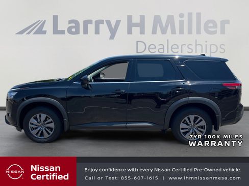 Certified 2025 Nissan Pathfinder S FWD image 2