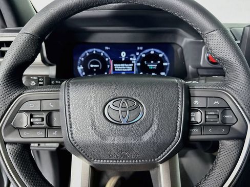Used 2025 Toyota Tacoma TRD Sport RWD image 16