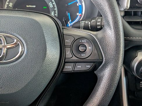 Certified 2025 Toyota RAV4 XLE AWD/4WD image 16