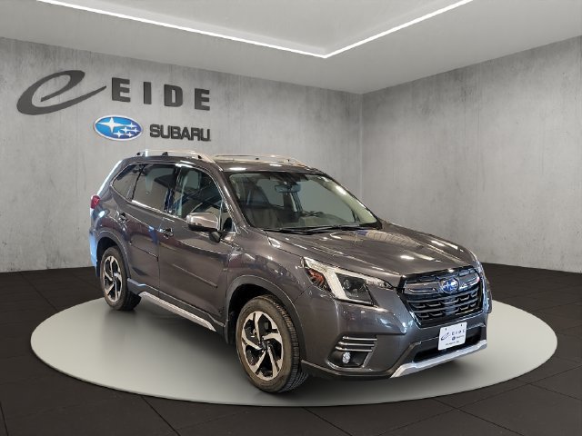 Used 2023 Subaru Forester Touring AWD/4WD image 1