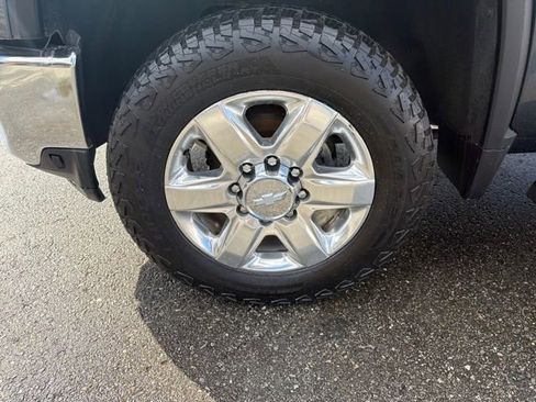 Used 2020 Chevrolet Silverado 3500 LTZ w/ Technology Package image 36
