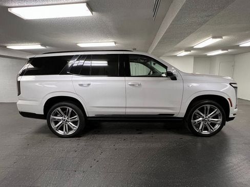 Certified 2025 Cadillac Escalade Sport Platinum image 6