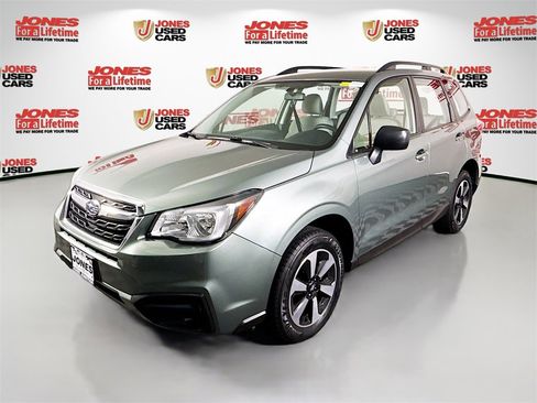 Used 2018 Subaru Forester 2.5i w/ Alloy Wheel Package image 11