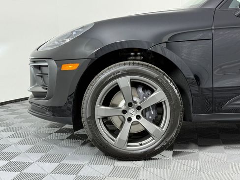 Certified 2026 Porsche Macan AWD/4WD image 12