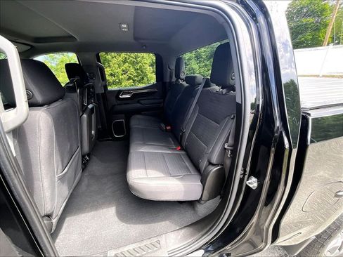 Used 2023 Chevrolet Silverado 1500 LT AWD/4WD image 15