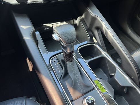 Certified 2025 Kia Telluride LX image 30