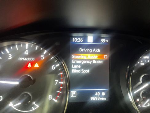 Used 2022 Nissan Rogue Sport SL w/ Premium Package image 11