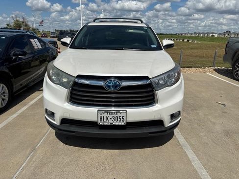 Used 2016 Toyota Highlander Limited Platinum AWD/4WD image 6