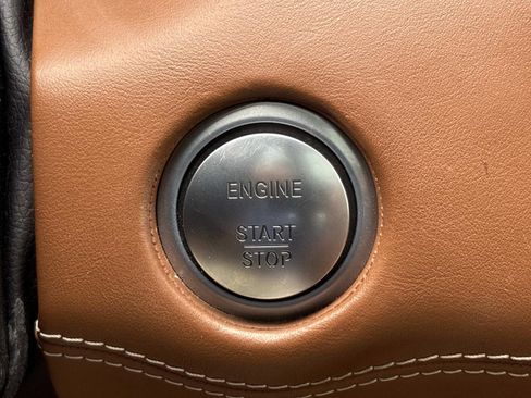 Used 2017 Mercedes-Benz S 550 4MATIC Coupe image 34