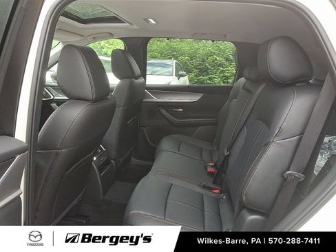 Certified 2025 MAZDA CX-70 3.3 Turbo w/ Premium Package AWD/4WD image 6