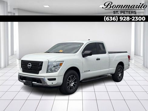 Used 2024 Nissan Titan SV AWD/4WD image 1