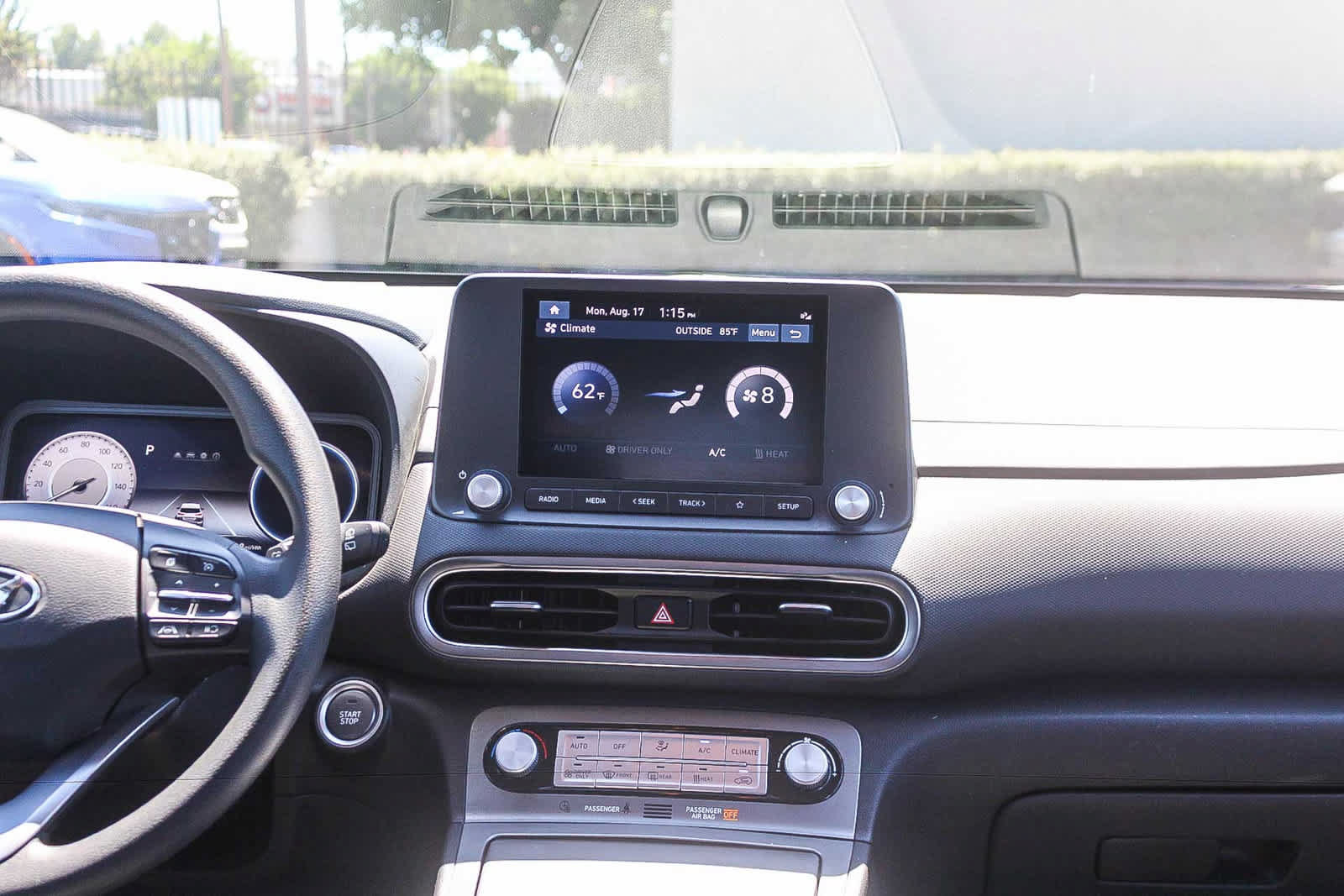 Certified 2023 Hyundai Kona SE FWD image 17