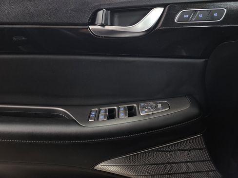 Used 2021 Hyundai Palisade Limited image 18