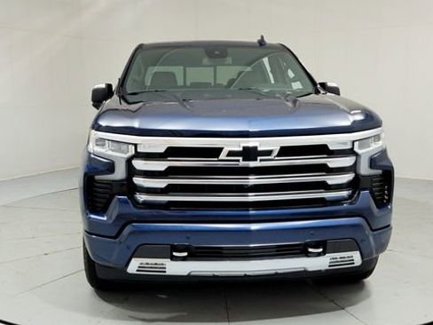 Used 2023 Chevrolet Silverado 1500 High Country w/ Z71 Off-Road Package image 8