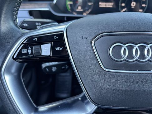 Used 2019 Audi e-tron Prestige w/ Prestige Package AWD/4WD image 15