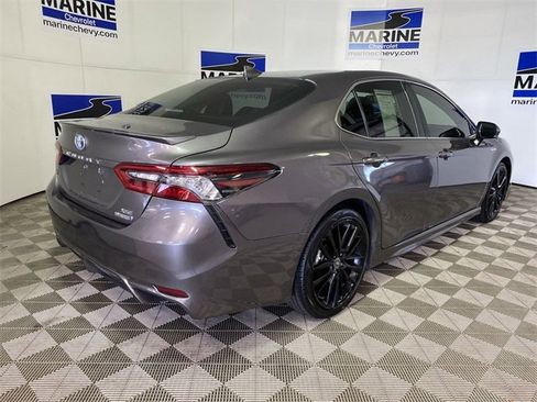 Used 2021 Toyota Camry XSE image 13