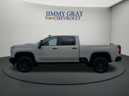 New 2026 Chevrolet Silverado 2500 ZR2 w/ LPO, Dark Essentials Package AWD/4WD image 2