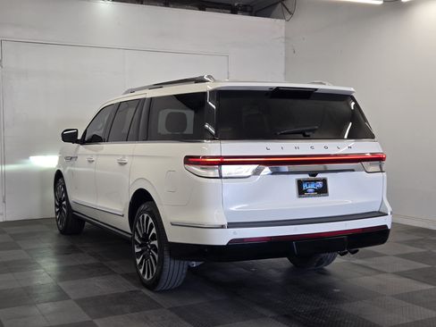 Used 2024 Lincoln Navigator L Black Label AWD/4WD image 5