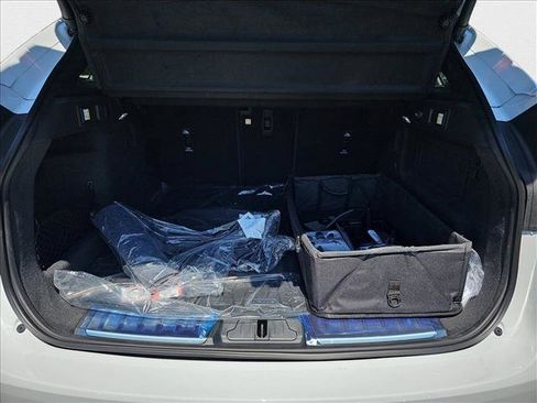 New 2026 Jaguar F-PACE R-Dynamic S image 9