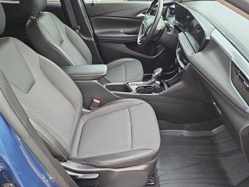 Certified 2025 Buick Encore GX Preferred image 24