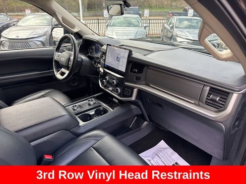 Used 2024 Ford Expedition XLT AWD/4WD image 25