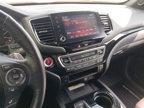 Used 2023 Honda Ridgeline Black Edition image 13