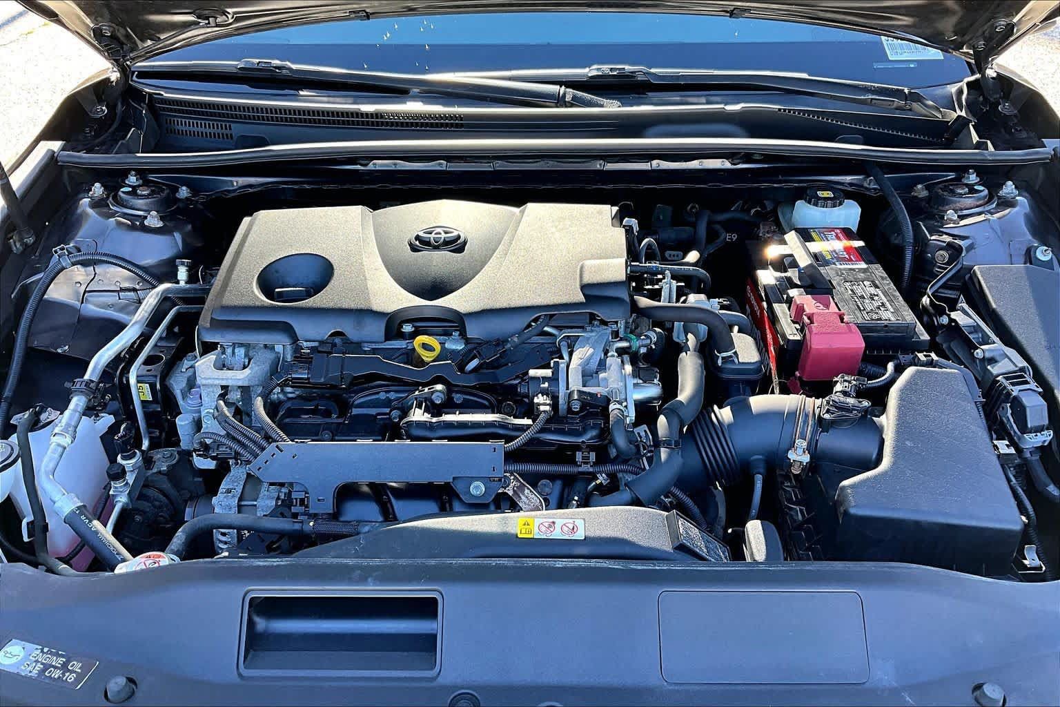Used 2018 Toyota Camry LE FWD image 30