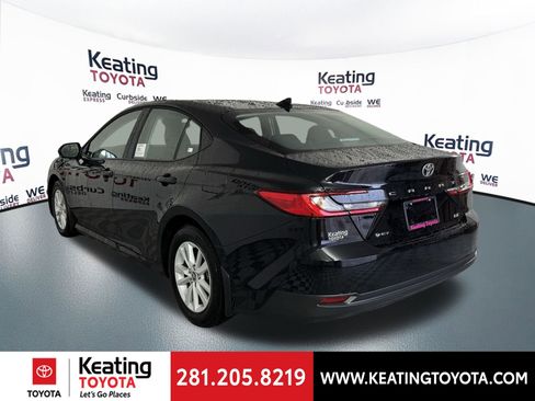 Used 2026 Toyota Camry LE FWD image 10
