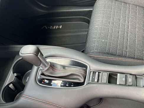 Certified 2025 Honda HR-V Sport image 24