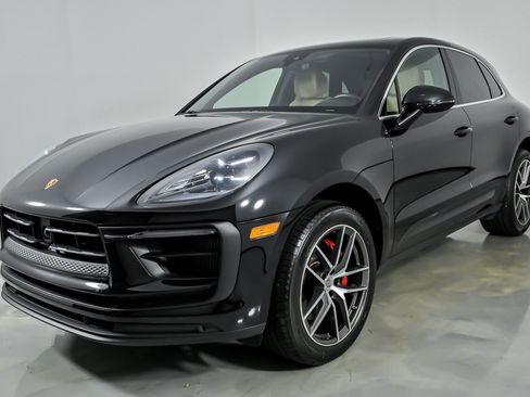 Used 2023 Porsche Macan S AWD/4WD image 6