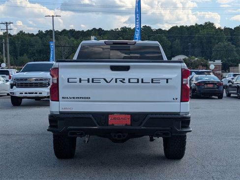 Used 2025 Chevrolet Silverado 1500 LT Trail Boss w/ Convenience Package II image 7
