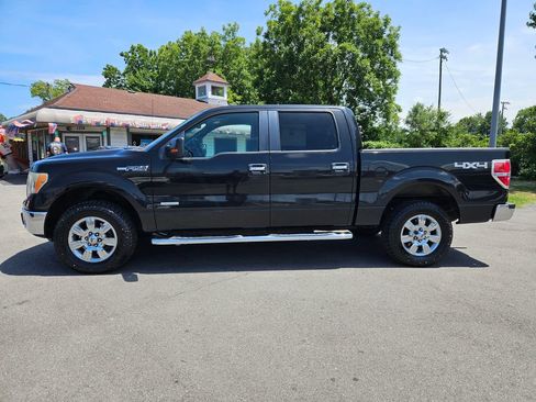 Used 2011 Ford F150 XLT w/ XLT Chrome Pkg AWD/4WD image 8
