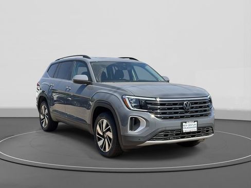 New 2026 Volkswagen Atlas SE FWD image 1