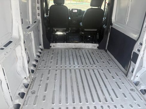 Used 2025 RAM ProMaster 2500 w/ Convenience Group FWD image 14