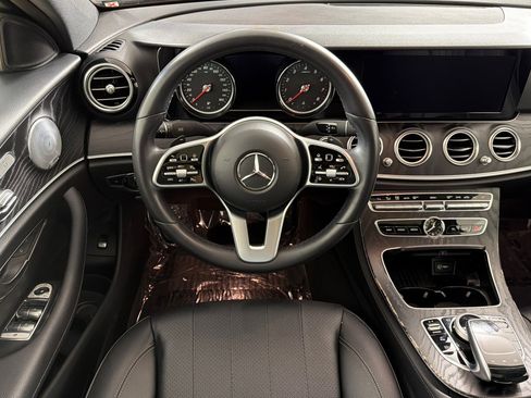 Used 2019 Mercedes-Benz E 300 image 13
