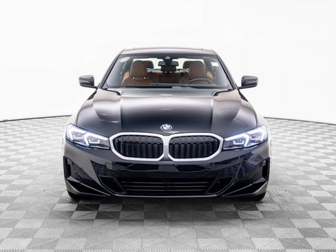 New 2025 BMW 330i xDrive Sedan w/ Convenience Package AWD/4WD image 9
