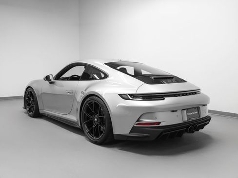 Certified 2022 Porsche 911 GT3 RWD image 3