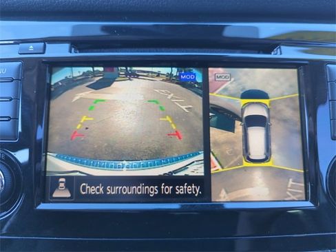 Certified 2018 Nissan Rogue SL w/ Premium Package image 33