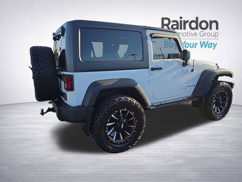 Used 2018 Jeep Wrangler Rubicon w/ Power Convenience Group AWD/4WD image 7