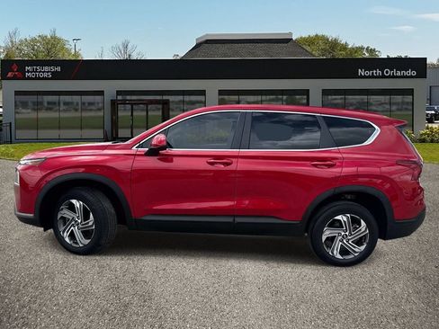 Used 2023 Hyundai Santa Fe SE AWD/4WD image 2