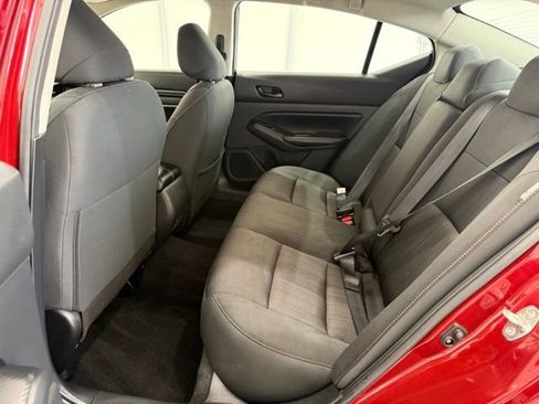 Used 2025 Nissan Altima 2.5 SV image 15