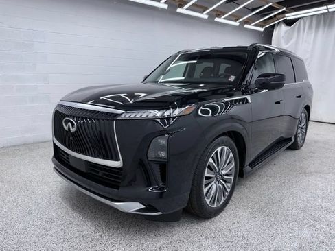 Used 2025 INFINITI QX80 Sensory AWD/4WD image 5