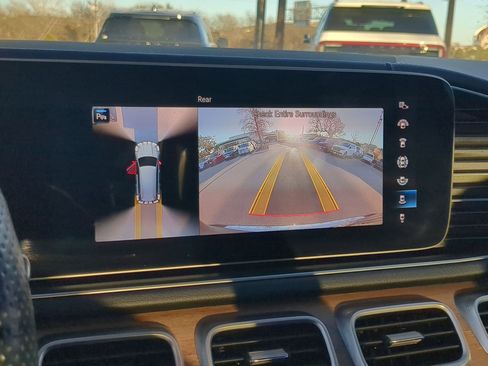 Used 2023 Mercedes-Benz GLS 450 4MATIC w/ AMG Line Exterior image 16