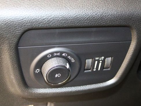 New 2025 Jeep Grand Cherokee Limited image 19