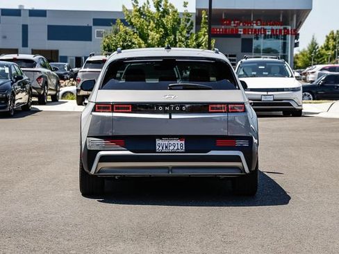Certified 2025 Hyundai Ioniq 5 SEL RWD image 4