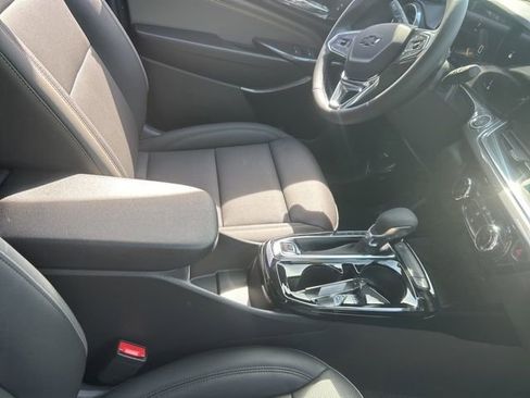 New 2026 Chevrolet Trax ACTIV w/ Sunroof Package image 18