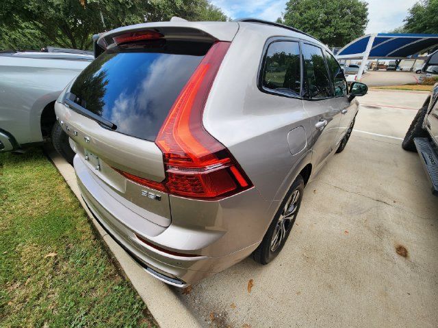Used 2025 Volvo XC60 B5 Core AWD/4WD image 6
